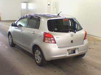 2005 Toyota Vitz Pictures