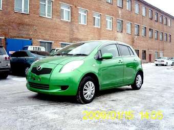 2005 Toyota Vitz Pictures