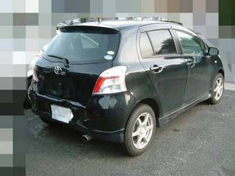 2005 Toyota Vitz Pics