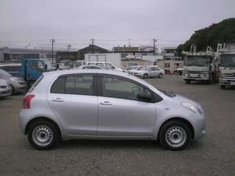 2005 Toyota Vitz Pictures