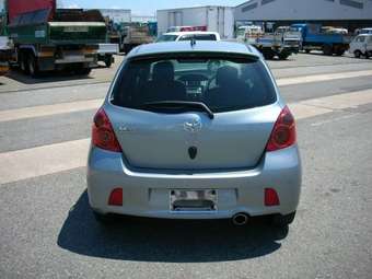 2005 Toyota Vitz Pictures