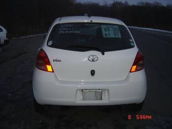 2005 Toyota Vitz Pics