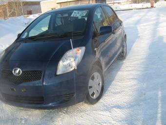 2005 Toyota Vitz Pictures