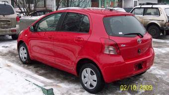 2005 Toyota Vitz Photos
