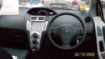 2005 Toyota Vitz Pictures