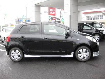 2005 Toyota Vitz Pictures