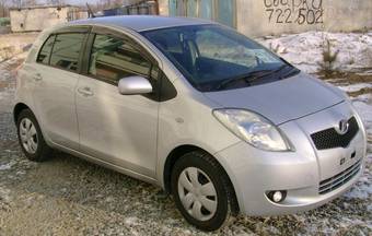 2005 Toyota Vitz Pictures