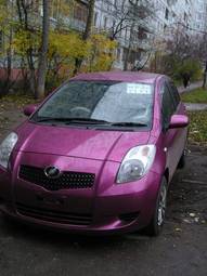2005 Toyota Vitz Pictures