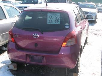 2005 Toyota Vitz Pictures