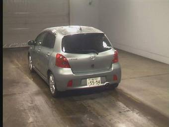 2005 Toyota Vitz Pictures