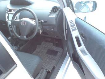 2005 Toyota Vitz Wallpapers