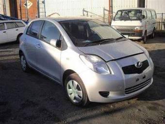 2005 Toyota Vitz Pictures