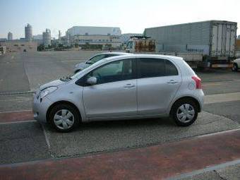 2005 Toyota Vitz Pictures