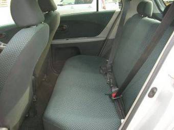 2005 Toyota Vitz Pictures