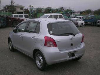 2005 Toyota Vitz Pictures