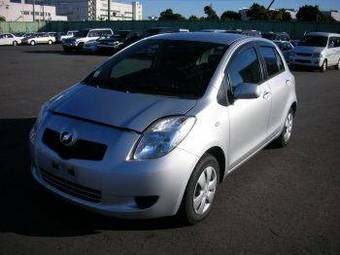 2005 Toyota Vitz Pictures