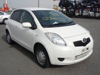 2005 Toyota Vitz Pictures