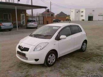 2005 Toyota Vitz Pictures