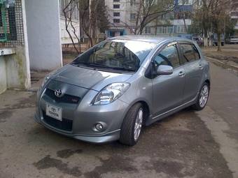 2005 Toyota Vitz Wallpapers