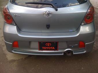 2005 Toyota Vitz Pictures