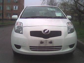2005 Toyota Vitz Pictures