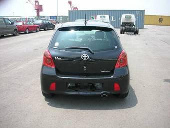 2005 Toyota Vitz Wallpapers