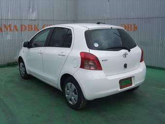 2005 Toyota Vitz Pictures