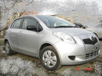 2005 Toyota Vitz Pictures