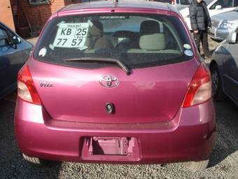 2005 Toyota Vitz Pictures