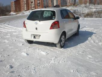 2005 Toyota Vitz Pictures