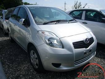 2005 Toyota Vitz Pictures