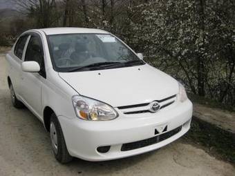 2005 Toyota Vitz Pictures