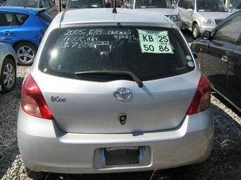 2005 Toyota Vitz Pictures