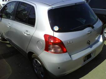 2005 Toyota Vitz Pictures