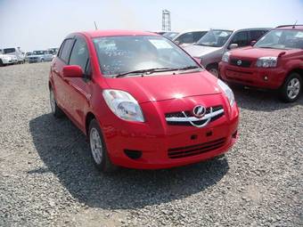 2005 Toyota Vitz Pictures