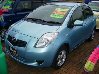 2005 Toyota Vitz Pictures