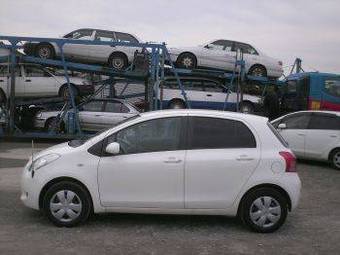 2005 Toyota Vitz Pictures