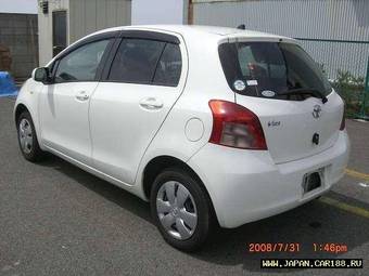 2005 Toyota Vitz Pics
