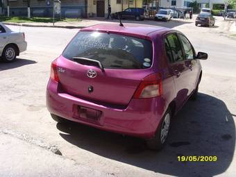 2005 Toyota Vitz Pictures
