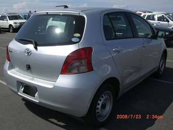 2005 Toyota Vitz Pictures
