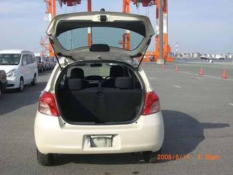 2005 Toyota Vitz Pictures