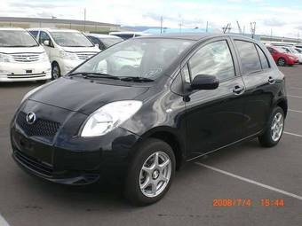 2005 Toyota Vitz Pictures