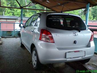 2005 Toyota Vitz Pictures