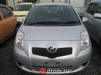 2005 Toyota Vitz Pictures