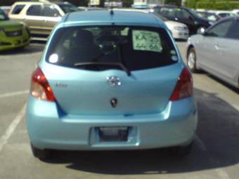 2005 Toyota Vitz Pictures