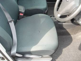 2005 Toyota Vitz Pictures