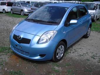 2005 Toyota Vitz Wallpapers
