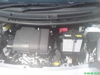 2005 Toyota Vitz Pictures