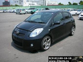 2005 Toyota Vitz Pics