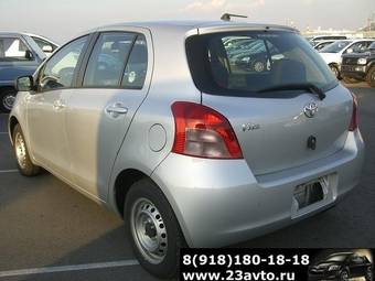 2005 Toyota Vitz Pictures